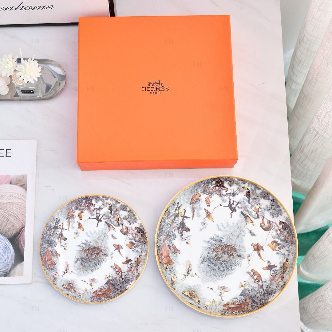 Hermes Carnets D Equateur Birds Set of 2 plates